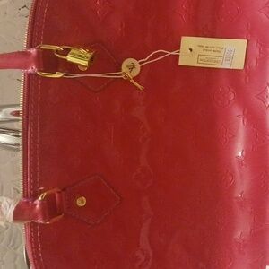 Louis Vuitton pop vernnis alma NM handbag